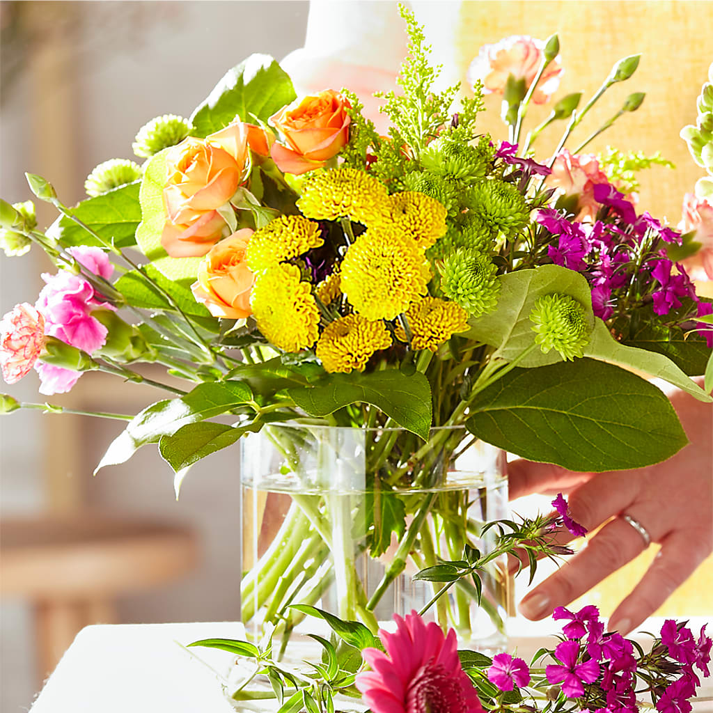 Bold & Bright – A Florist Original – Davinci Flower Shop Ltd, Scarborough ON