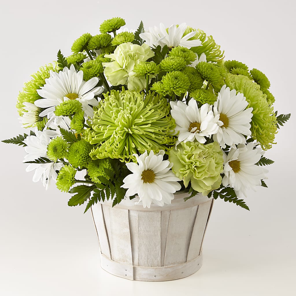 Lucky Charm Basket (Standard) – Davinci Flower Shop Ltd, Scarborough ON