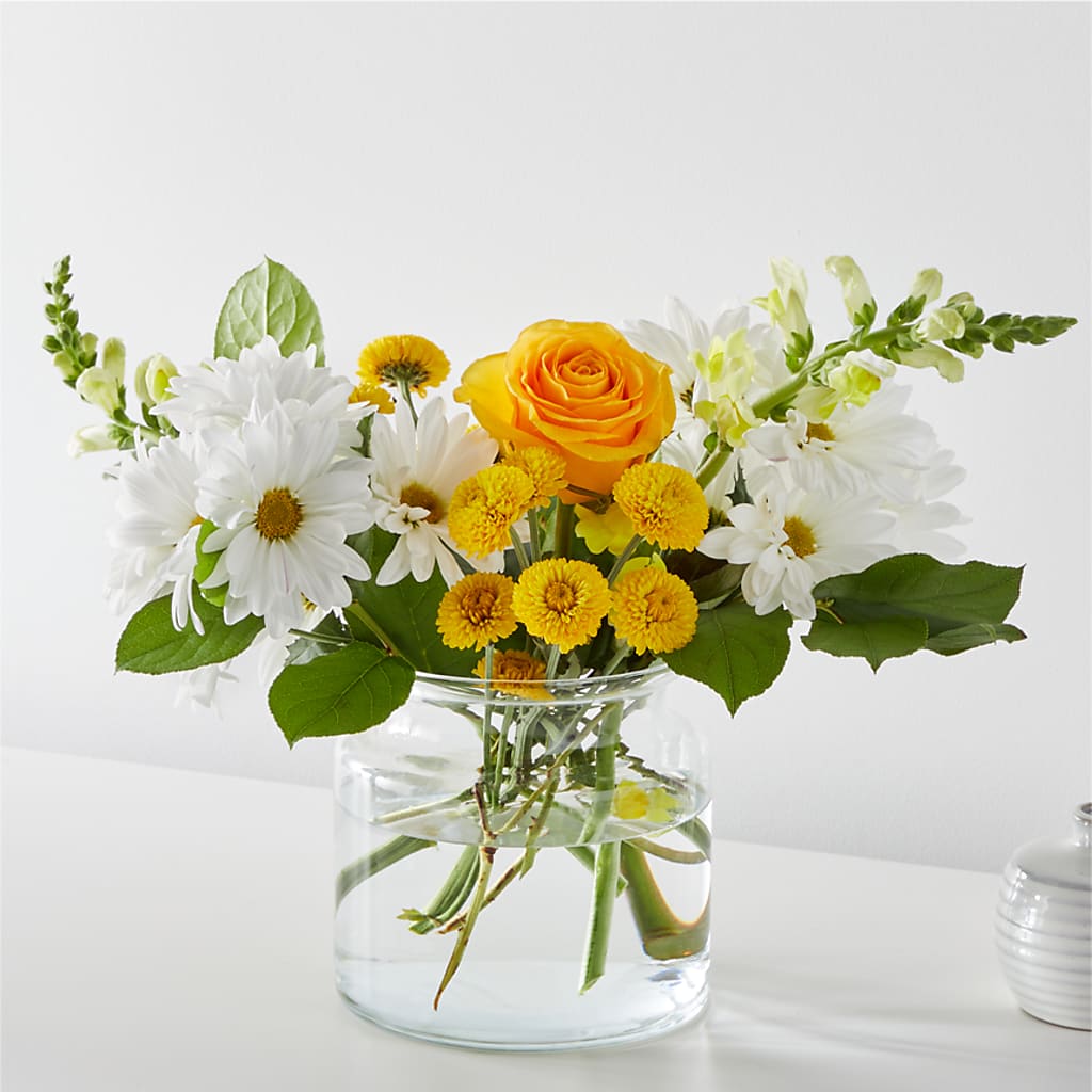 Sun Salutation Bouquet – Davinci Flower Shop Ltd, Scarborough ON