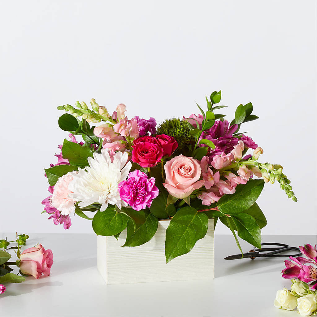 Sweetberry Box – A Florist Original – Davinci Flower Shop Ltd, Scarborough ON