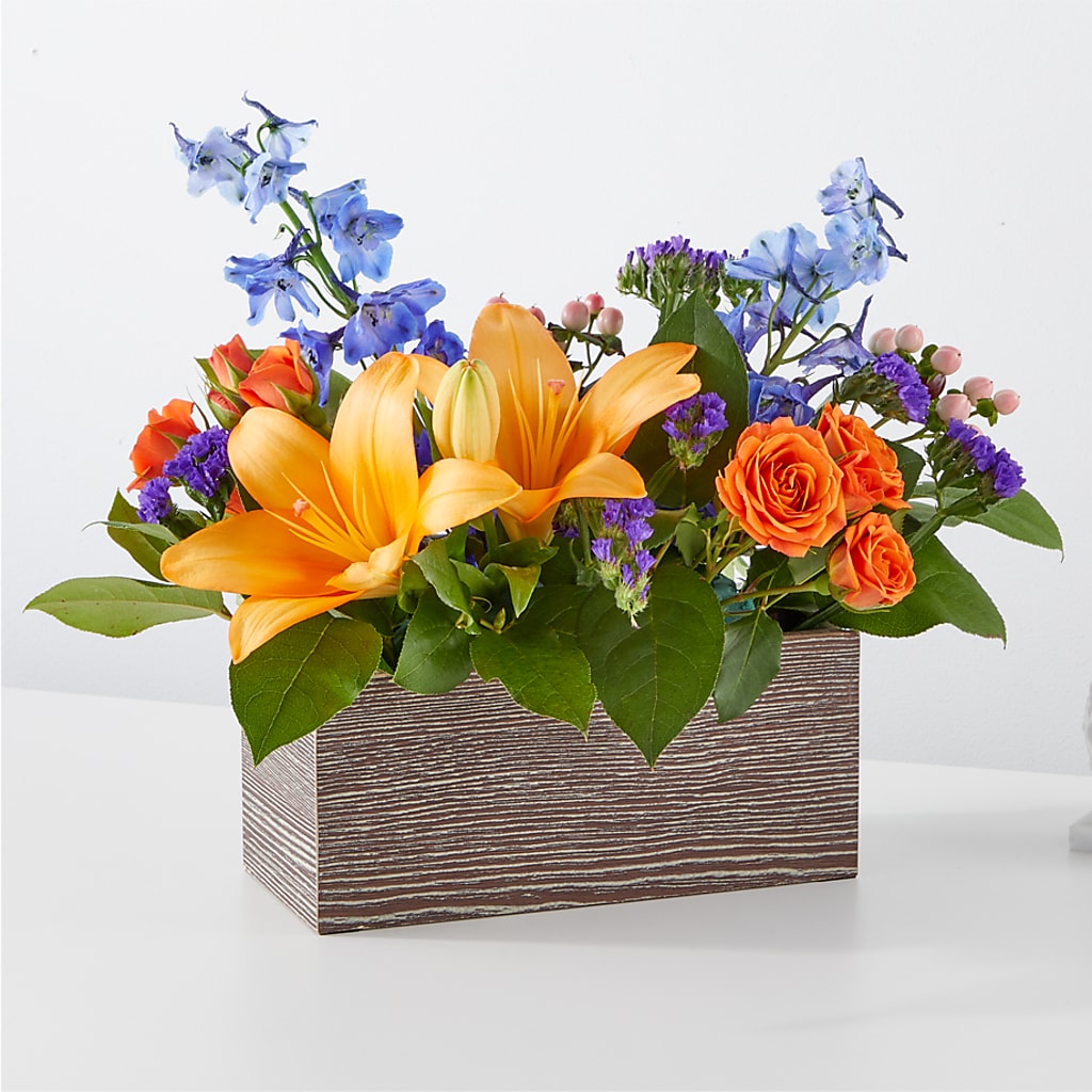 Radiant Citrus Box Bouquet – Davinci Flower Shop Ltd, Scarborough ON