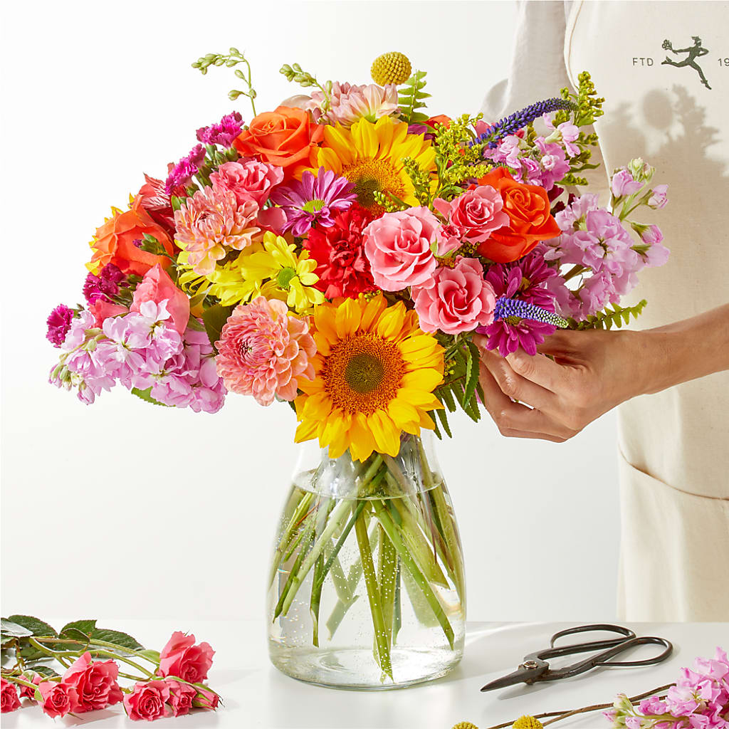 Cue the Confetti - A Florist Original – Davinci Flower Shop Ltd, Scarborough ON