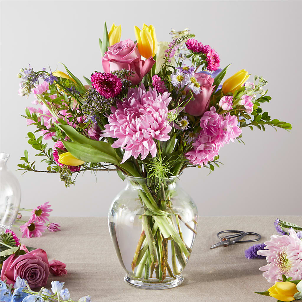 Pastel Tradition - A Florist Original – Davinci Flower Shop Ltd, Scarborough ON