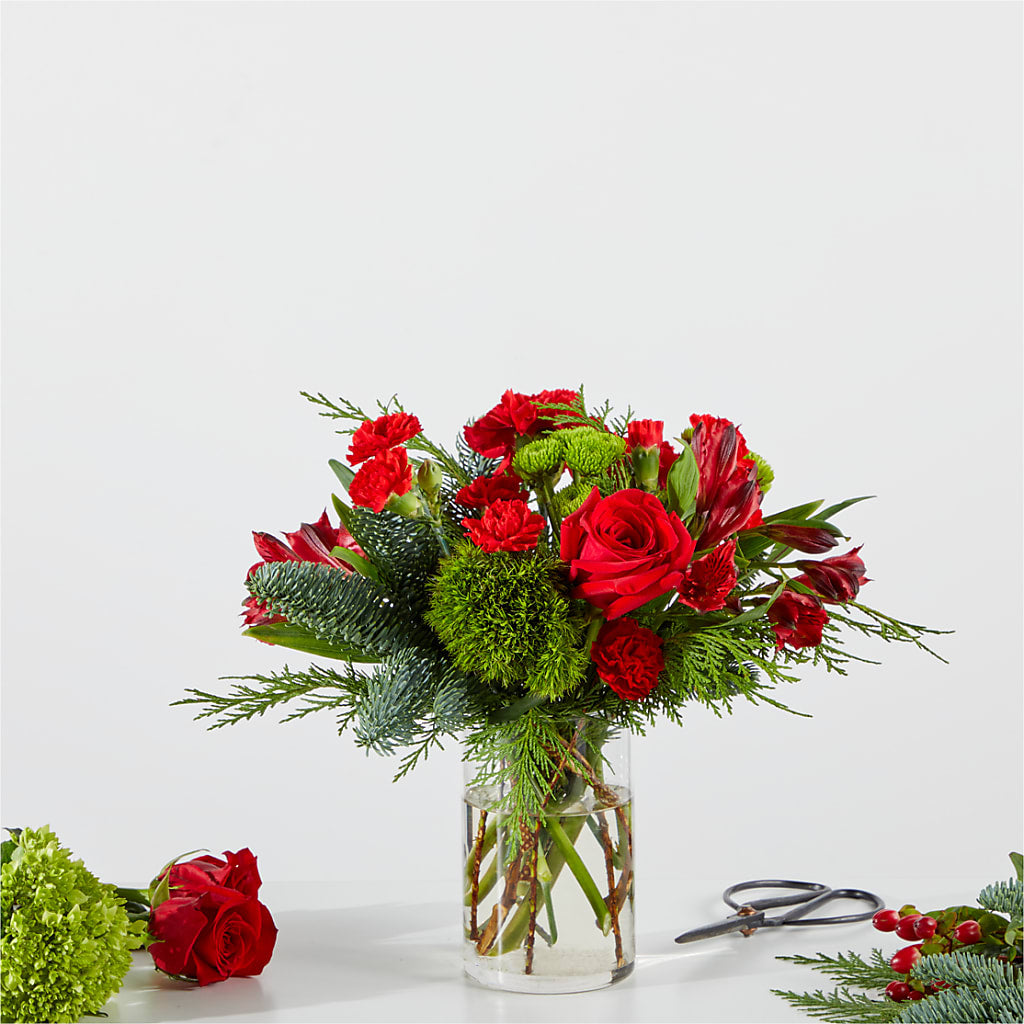 Merry Moment Bouquet – A Florist Original – Davinci Flower Shop Ltd, Scarborough ON