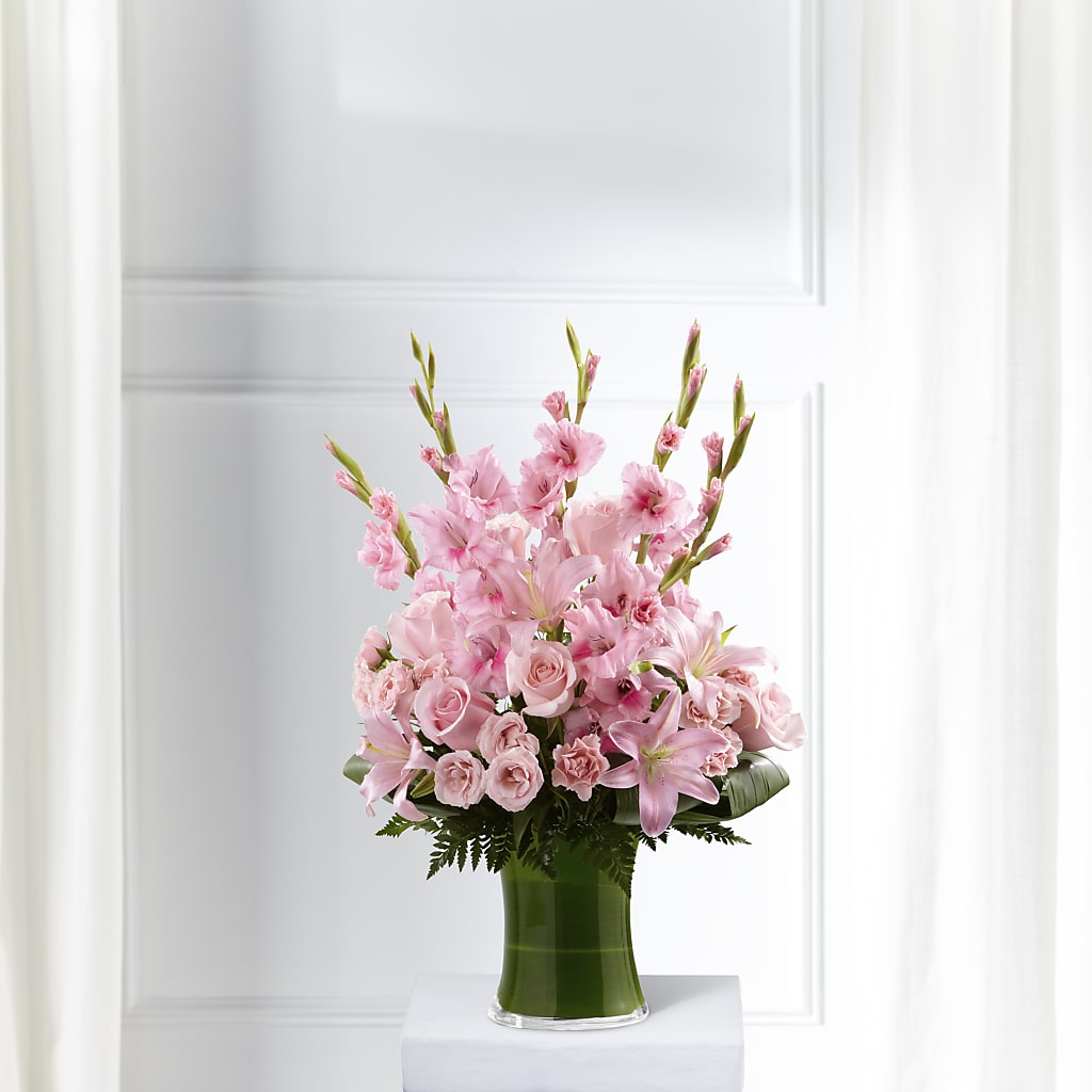 Lovely Tribute Bouquet – Davinci Flower Shop Ltd, Scarborough ON