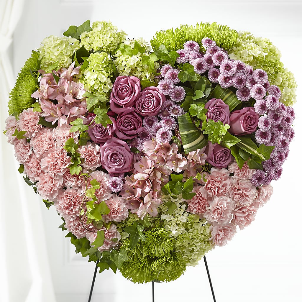 Heartwarming Standing Heart – Davinci Flower Shop Ltd, Scarborough ON