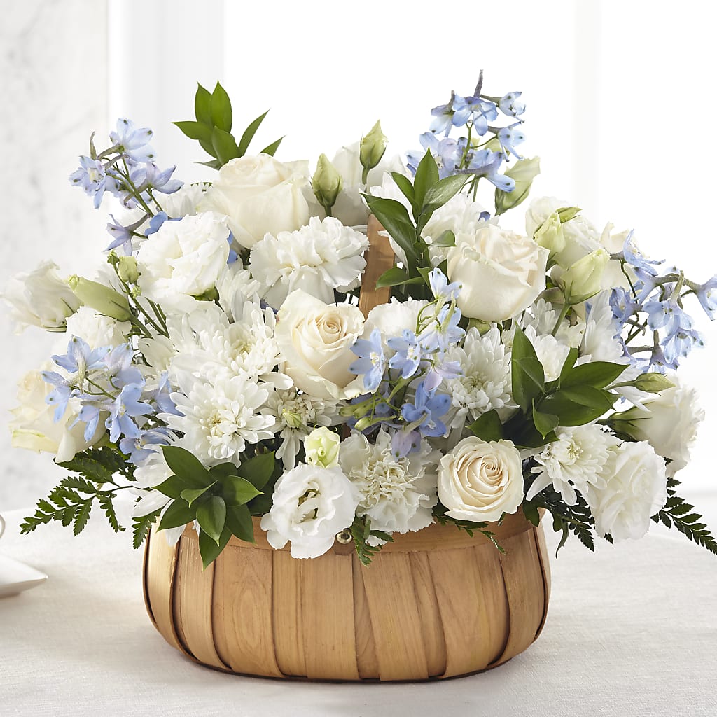 Sincerely Heartfelt Basket – Davinci Flower Shop Ltd, Scarborough ON