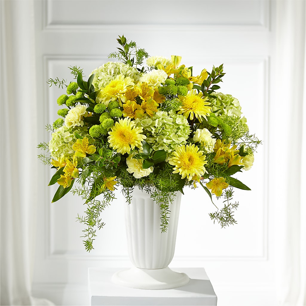 Beloved Blessings Arrangement – Davinci Flower Shop Ltd, Scarborough ON