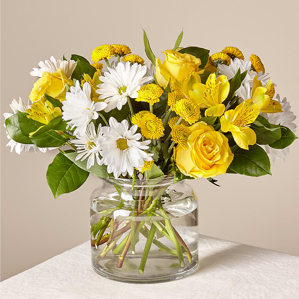 Sunny Sentiments Bouquet – Davinci Flower Shop Ltd, Scarborough ON