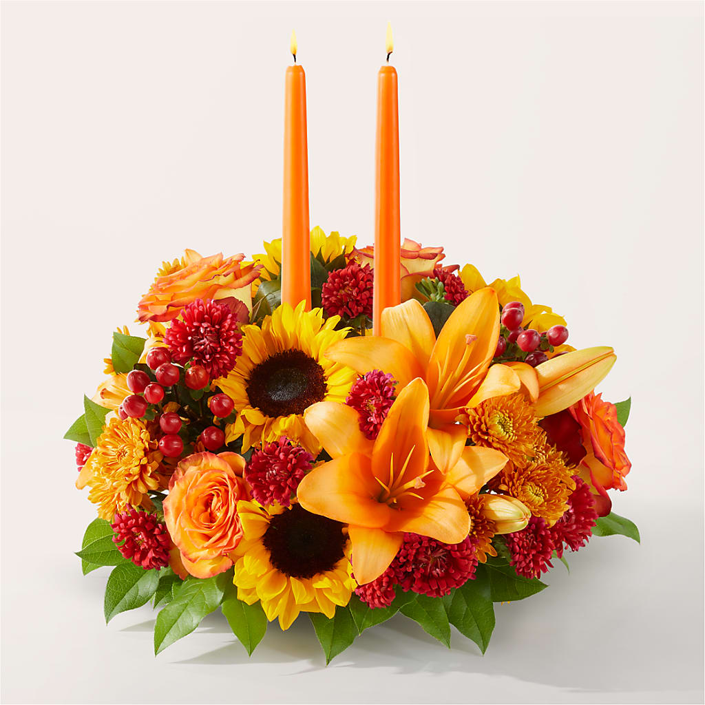 Grateful Centerpiece – Davinci Flower Shop Ltd, Scarborough ON