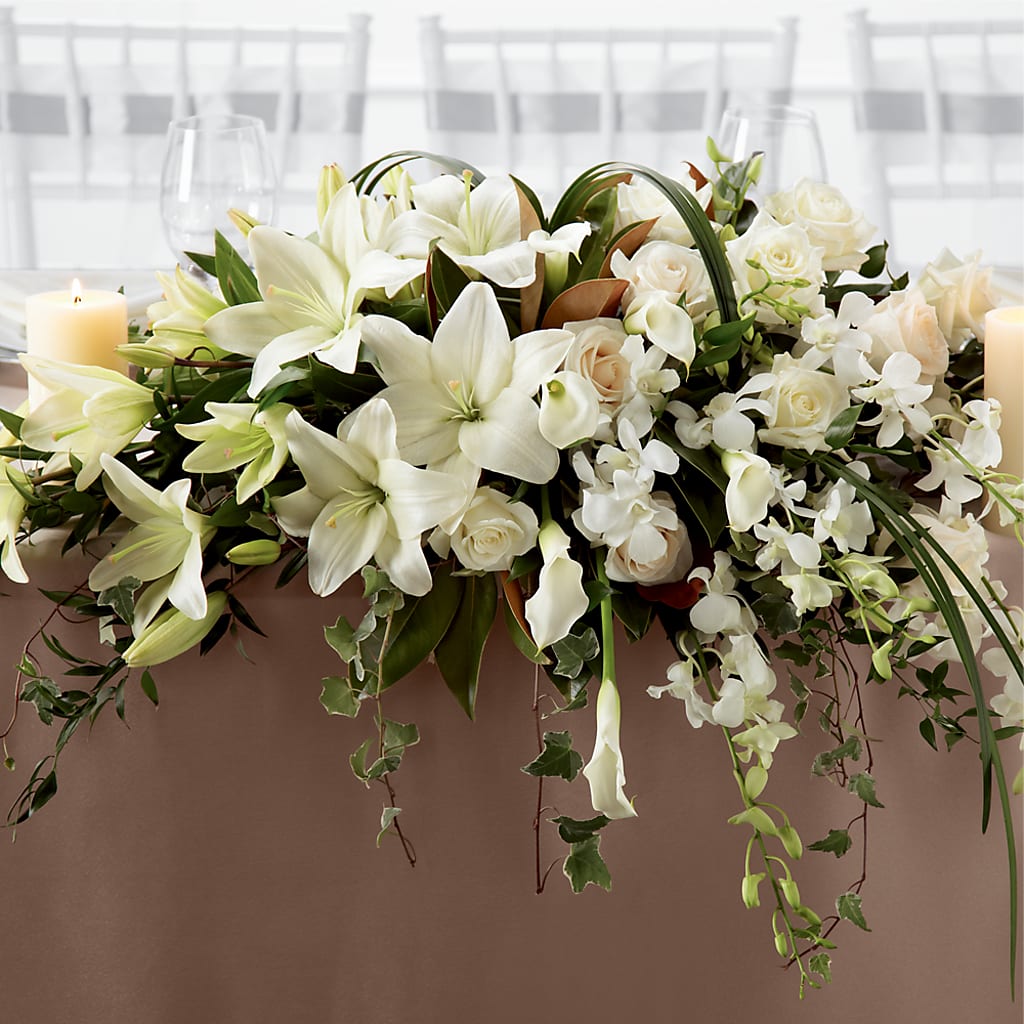 White Linen Arrangement – Davinci Flower Shop Ltd, Scarborough ON