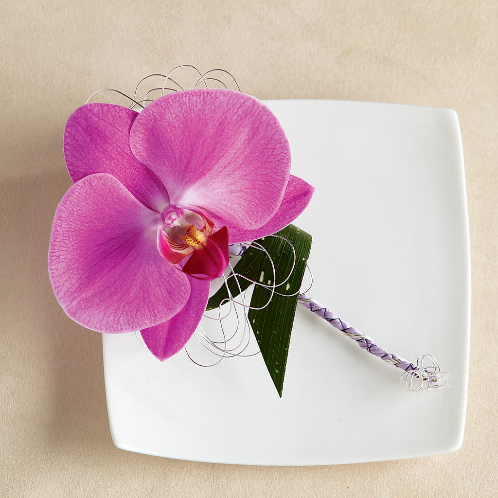 Glorious Boutonniere – Davinci Flower Shop Ltd, Scarborough ON