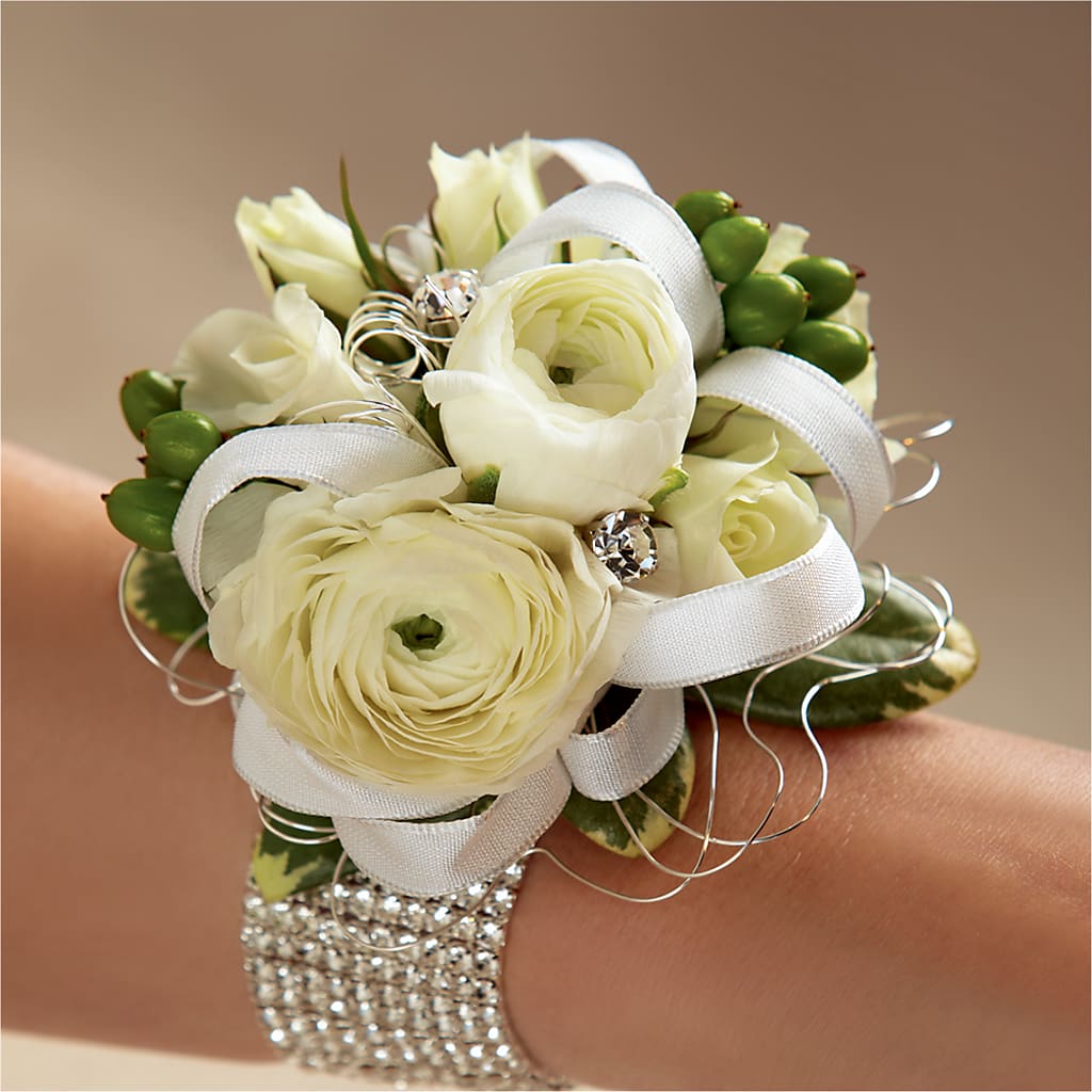 White Wedding Corsage – Davinci Flower Shop Ltd, Scarborough ON