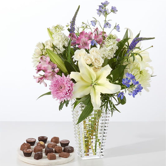 Winter Celebration Bouquet –  Davinci Flower Shop Ltd, Scarborough ON