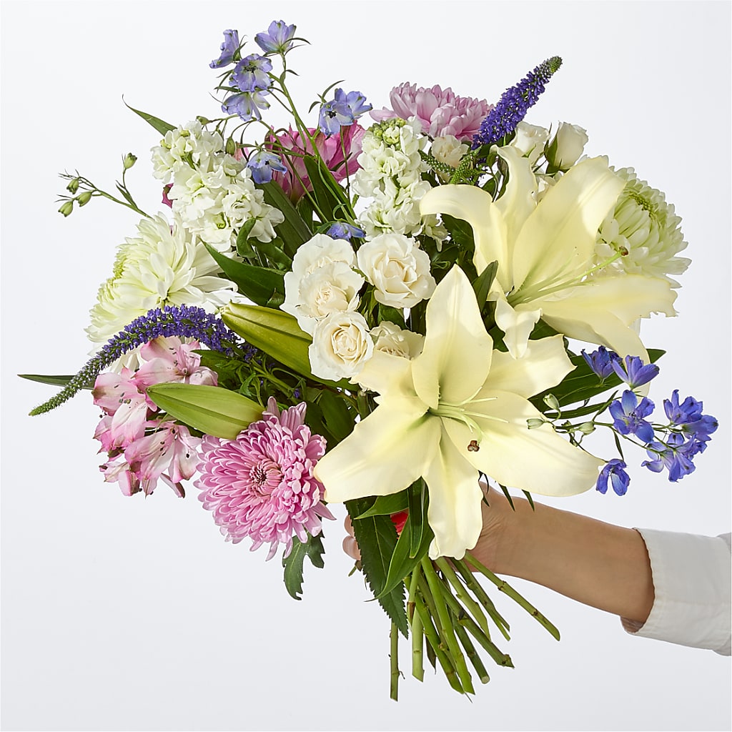 Winter Celebration Bouquet –  Davinci Flower Shop Ltd, Scarborough ON