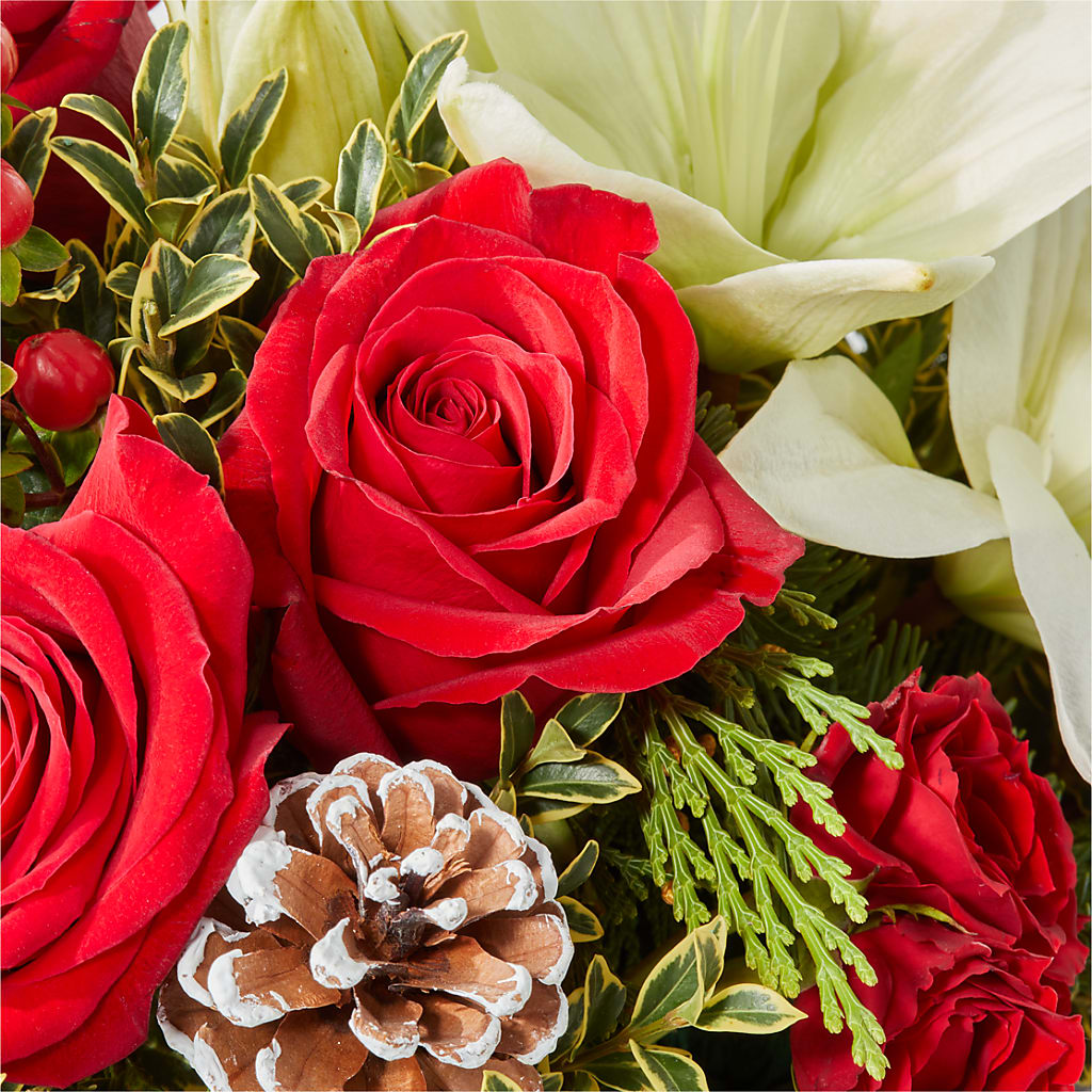 Snowy Wonderland Bouquet –  Davinci Flower Shop Ltd, Scarborough ON