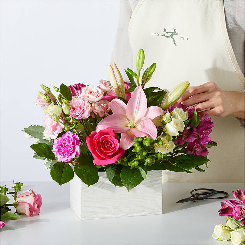 Sweetberry Box – A Florist Original –  Davinci Flower Shop Ltd, Scarborough ON