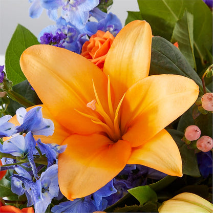 Radiant Citrus Box Bouquet –  Davinci Flower Shop Ltd, Scarborough ON