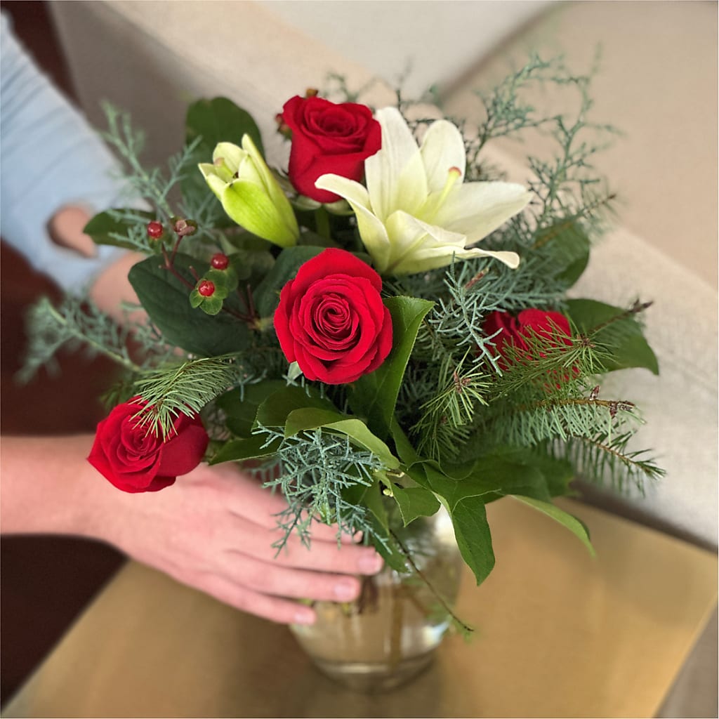 Glittering Lights Bouquet –  Davinci Flower Shop Ltd, Scarborough ON