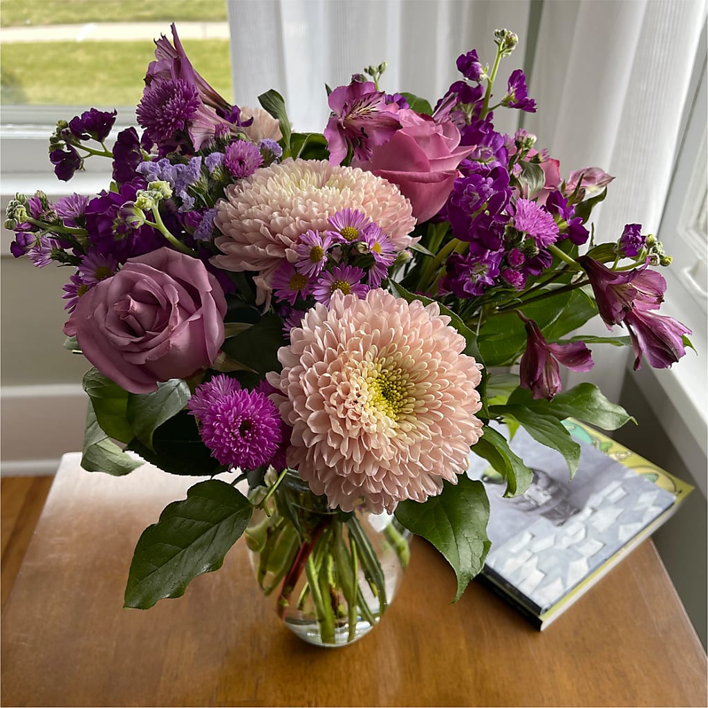 Ultraviolet Bouquet –  Davinci Flower Shop Ltd, Scarborough ON