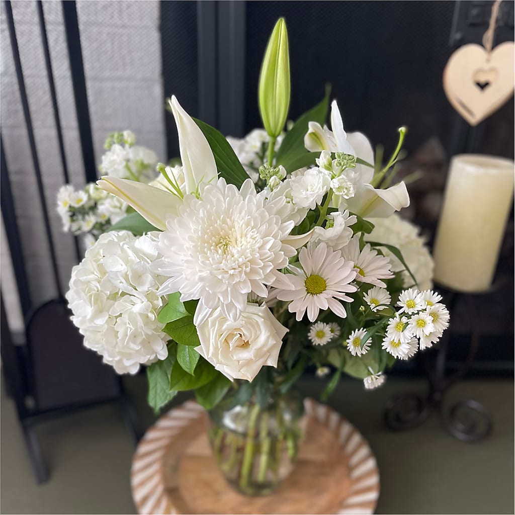 Classic Ivory – A Florist Original –  Davinci Flower Shop Ltd, Scarborough ON