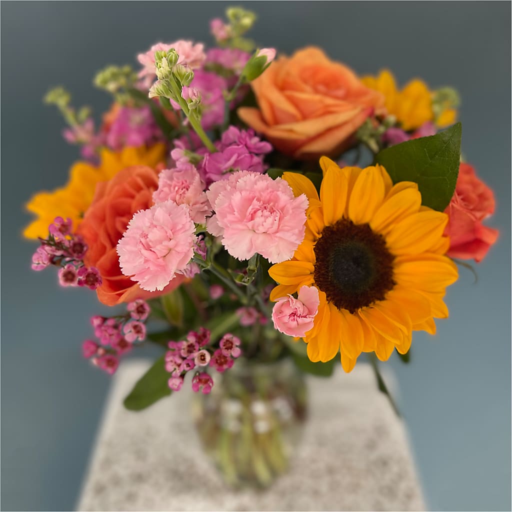 Yellow Brick Road Bouquet –  Davinci Flower Shop Ltd, Scarborough ON