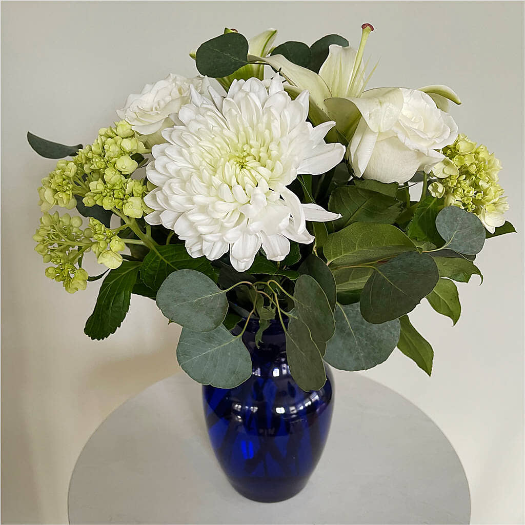Snowy Dreams Bouquet –  Davinci Flower Shop Ltd, Scarborough ON
