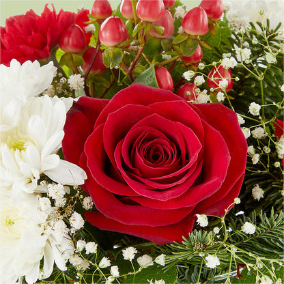 Chance of Flurries Bouquet –  Davinci Flower Shop Ltd, Scarborough ON
