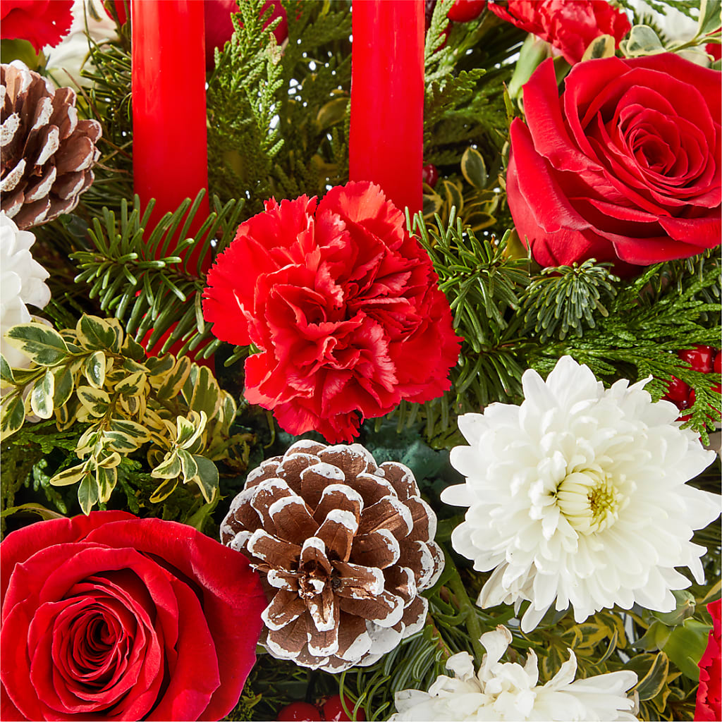 Holiday Soiree Centerpiece –  Davinci Flower Shop Ltd, Scarborough ON