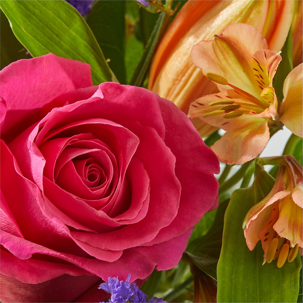 Joyful Bouquet –  Davinci Flower Shop Ltd, Scarborough ON