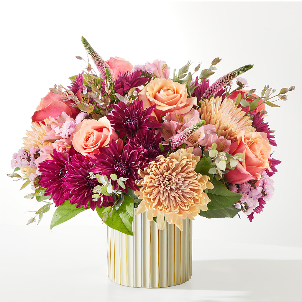 Berry Cobbler Bouquet with Ivory Vase –  Davinci Flower Shop Ltd, Scarborough ON