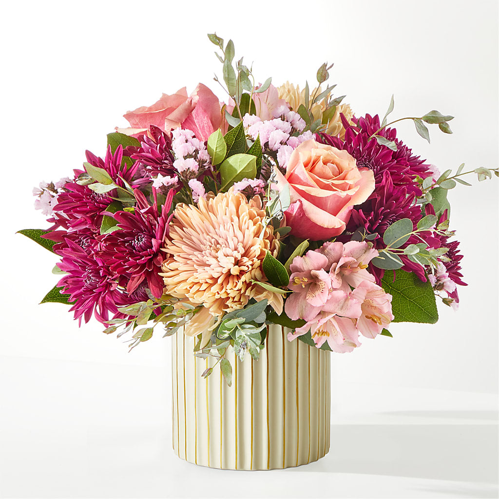 Berry Cobbler Bouquet with Ivory Vase –  Davinci Flower Shop Ltd, Scarborough ON