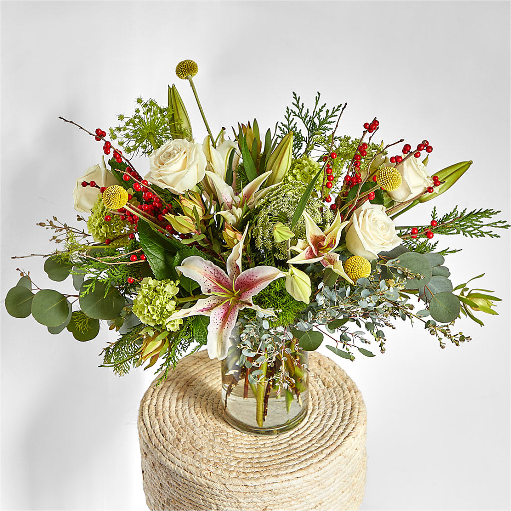 Berry & Bright Bouquet –  Davinci Flower Shop Ltd, Scarborough ON