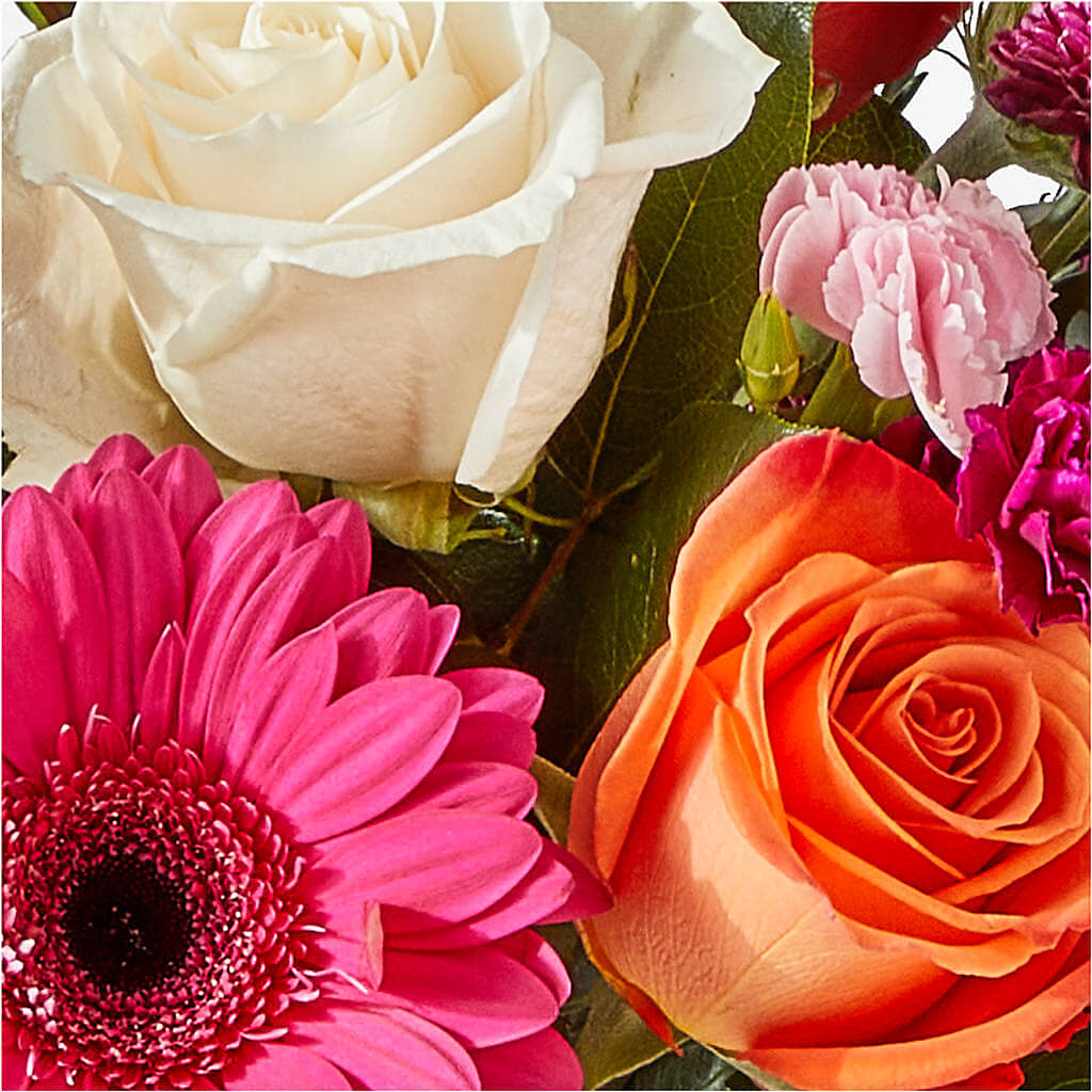 Smell the Roses Bouquet –  Davinci Flower Shop Ltd, Scarborough ON