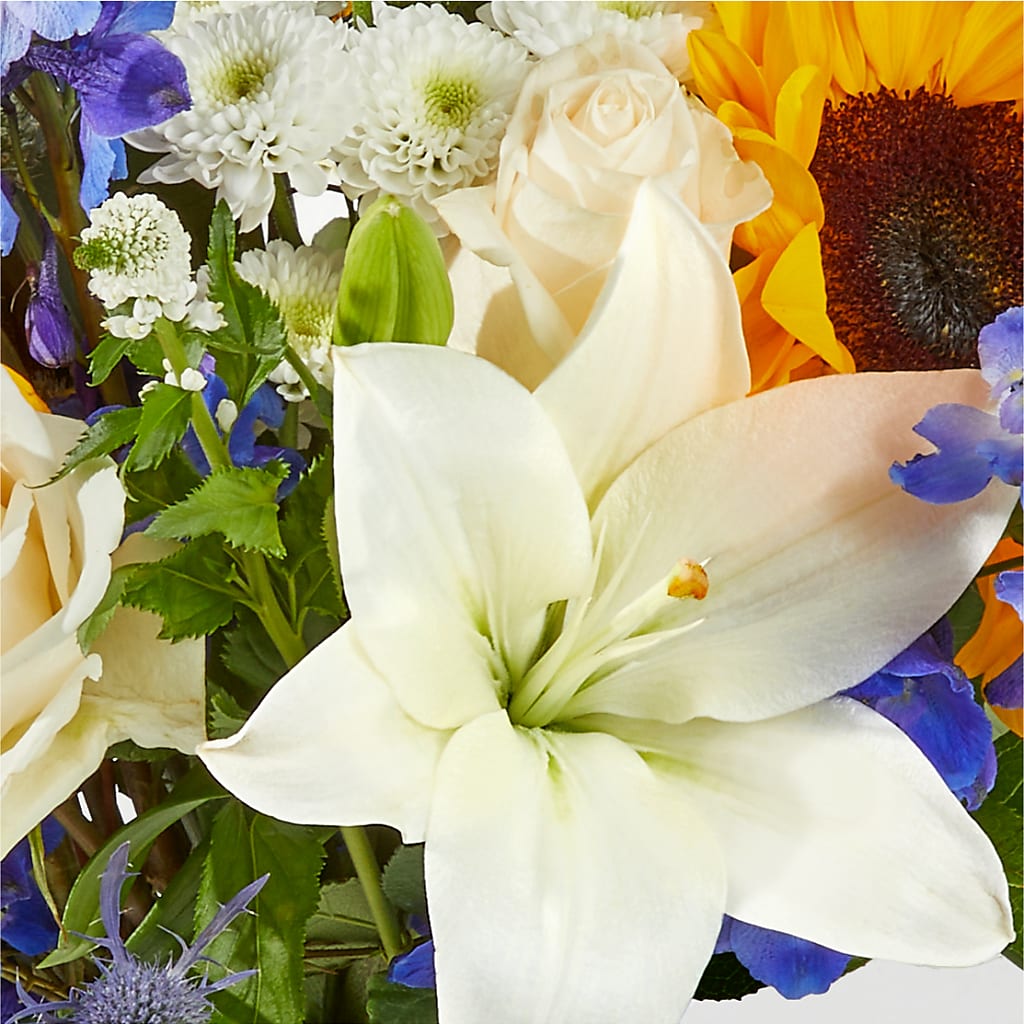 Wonderfully Sunny Bouquet –  Davinci Flower Shop Ltd, Scarborough ON