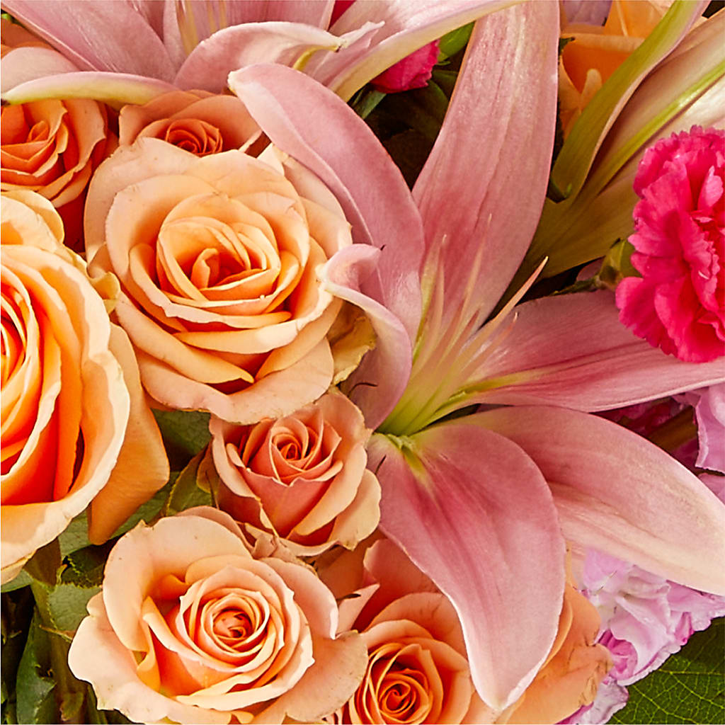 Bisous Bouquet –  Davinci Flower Shop Ltd, Scarborough ON