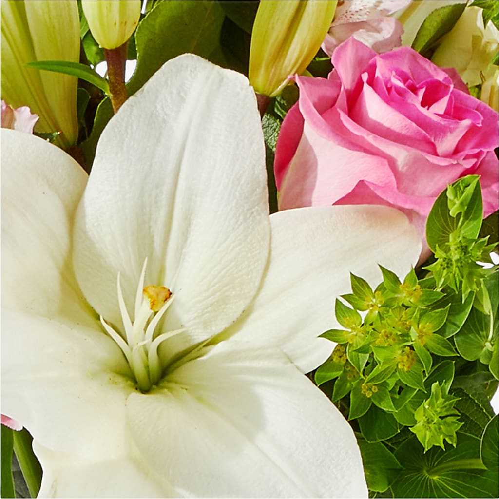 Fondly Bouquet –  Davinci Flower Shop Ltd, Scarborough ON