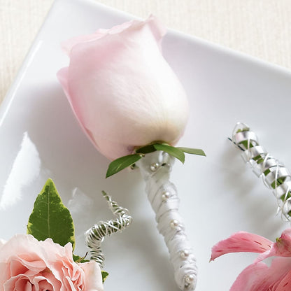 Pink Rose Boutonniere –  Davinci Flower Shop Ltd, Scarborough ON